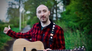 Sommerfest mit Calum Baird und einer türkischen Polit-Folk-Band - Eintritt frei