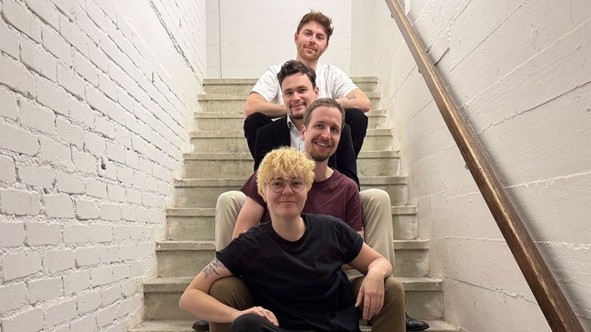 SWAP THE GIANT - CLARA BOW - BULLSHIT BOY