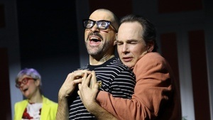 PREMIERE A: NEIN ZUM GELD!