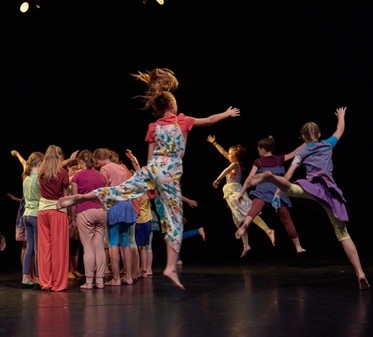 Jung & Wild // wöchentlicher Tanztheaterkurs