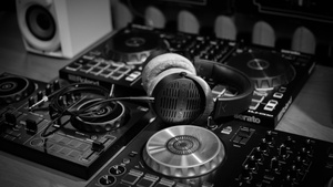 XOXO – 2000er, MashUp, Club-Mix & Crossover