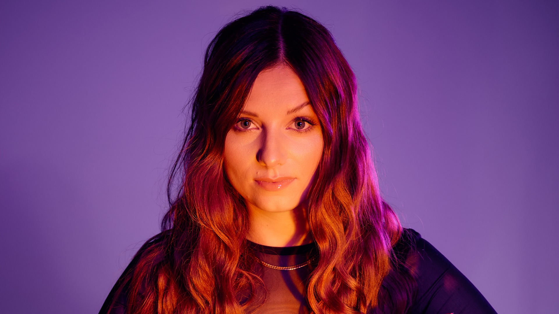 LARA ERMER | »Leicht entflammbar« | HAMBURG