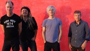 Live: NADA SURF