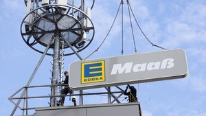 Neueröffnung EDEKA Maaß Horn