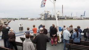 Fahrt in die Bremer Industriehäfen