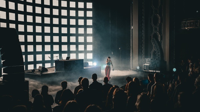 Lucy Duffner live beim TAM TAM Tanztreff in den Kammerspielen am 10.1