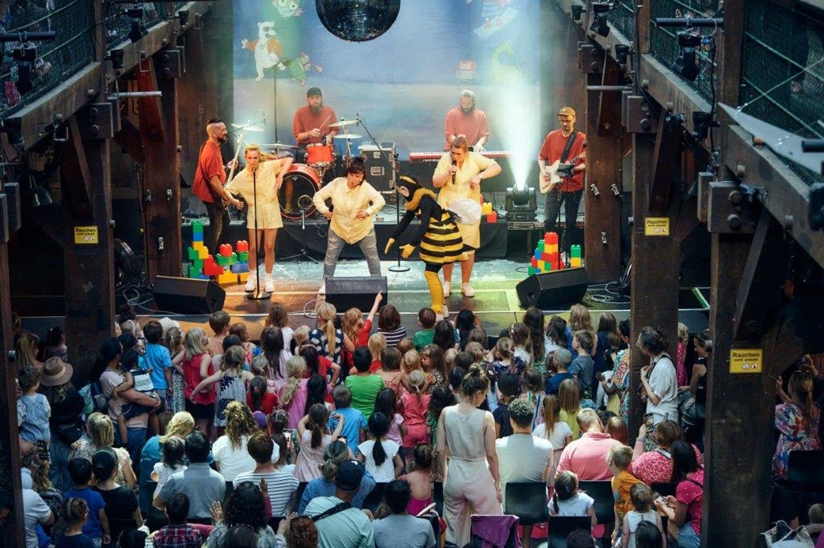 WIR SIND ALLE LICHTERKINDER