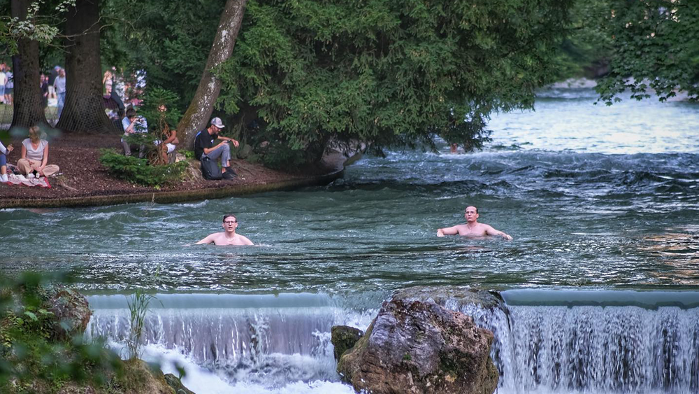 Kann man im Englischen Garten baden?