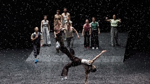 WILLIAM FORSYTHE / IOANNIS MANDAFOUNIS / DRESDEN FRANKFURT DANCE COMPANY:  UNDERTAINMENT / LISA