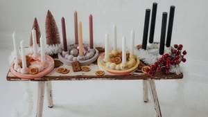 XMAS-Workshop mit BÄM! Gieße deinen weihnachtlichen Kerzenkranz und das dazu passende Tablett. HoHoHo