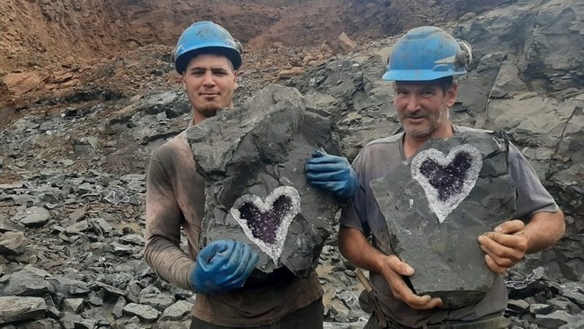 Thinking inside out: Post-Readymade