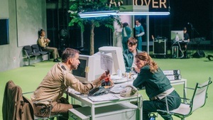 Die Frau mit den vier Armen