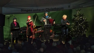 Singen unterm Christbaum