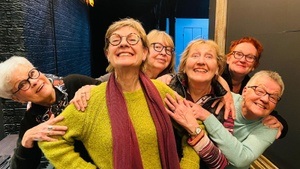 Glow - Straffen Heben Ziehen