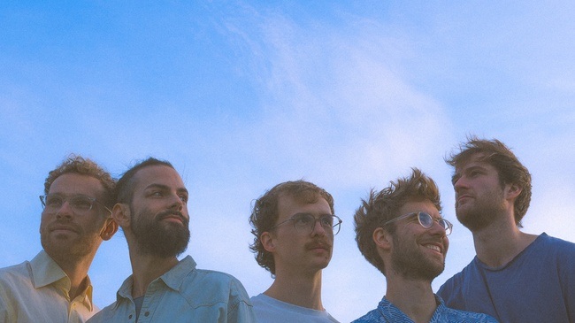 Almost Twins // Indie-Folk