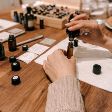 Erstelle ein Naturparfum