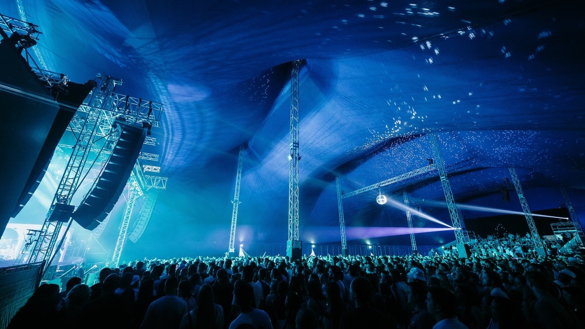 Palastzelt / Maimarktgelände