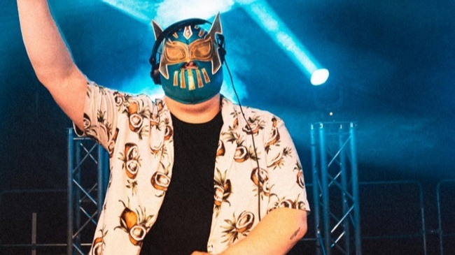 DANGERZONE • TANZ IN DEN MAI