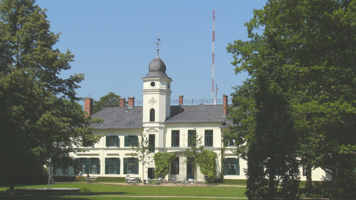 Kieztour Berlin Neukölln - rund um das Schloss Britz - mit Reinhold Steinle