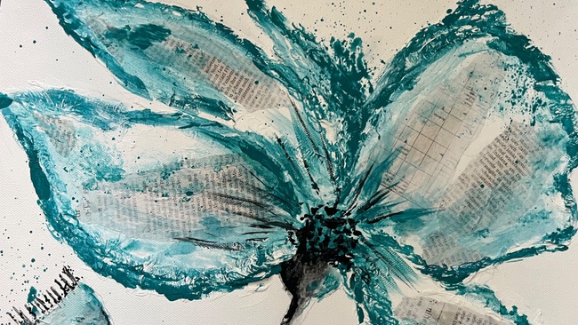 Bring your Bottle and Paint - Mixed Media Blüte