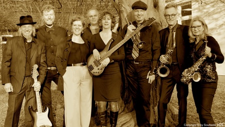 Hutkonzert / freier Eintritt mit der Funk & Soulband "SOULTASTE"