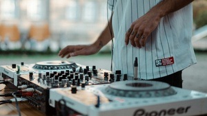 DJ Night