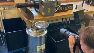Offene Ölmühle Leipzig - Zapft kaltgepresste Bio-Speiseöle aus regionalen Saaten frisch aus dem Fass, verkostet unser Sortiment und seid bei kostenlosen Betriebsführungen dabei.