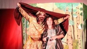Kindertheater: „Meins Meins Deins“