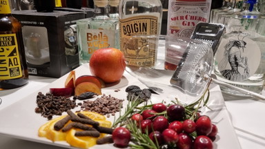 XMAS GIN LOUNGE