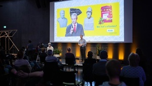 Unter Strom - Der energetische Reporter Slam im Futurium