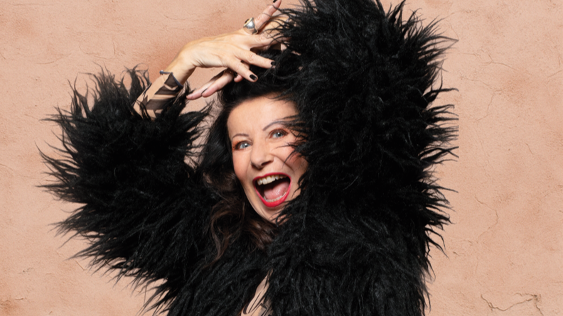 Patrizia Moresco - AUSSER KONTROLLE - wer ist hier verrückt?“