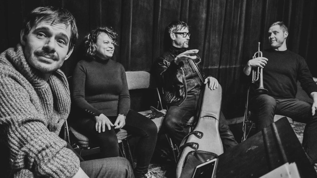 Dan Weiss Quartet: »Unclassified Affections«