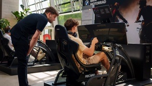 24-Stunden-Rennen von Le Mans live in der BMW Welt.