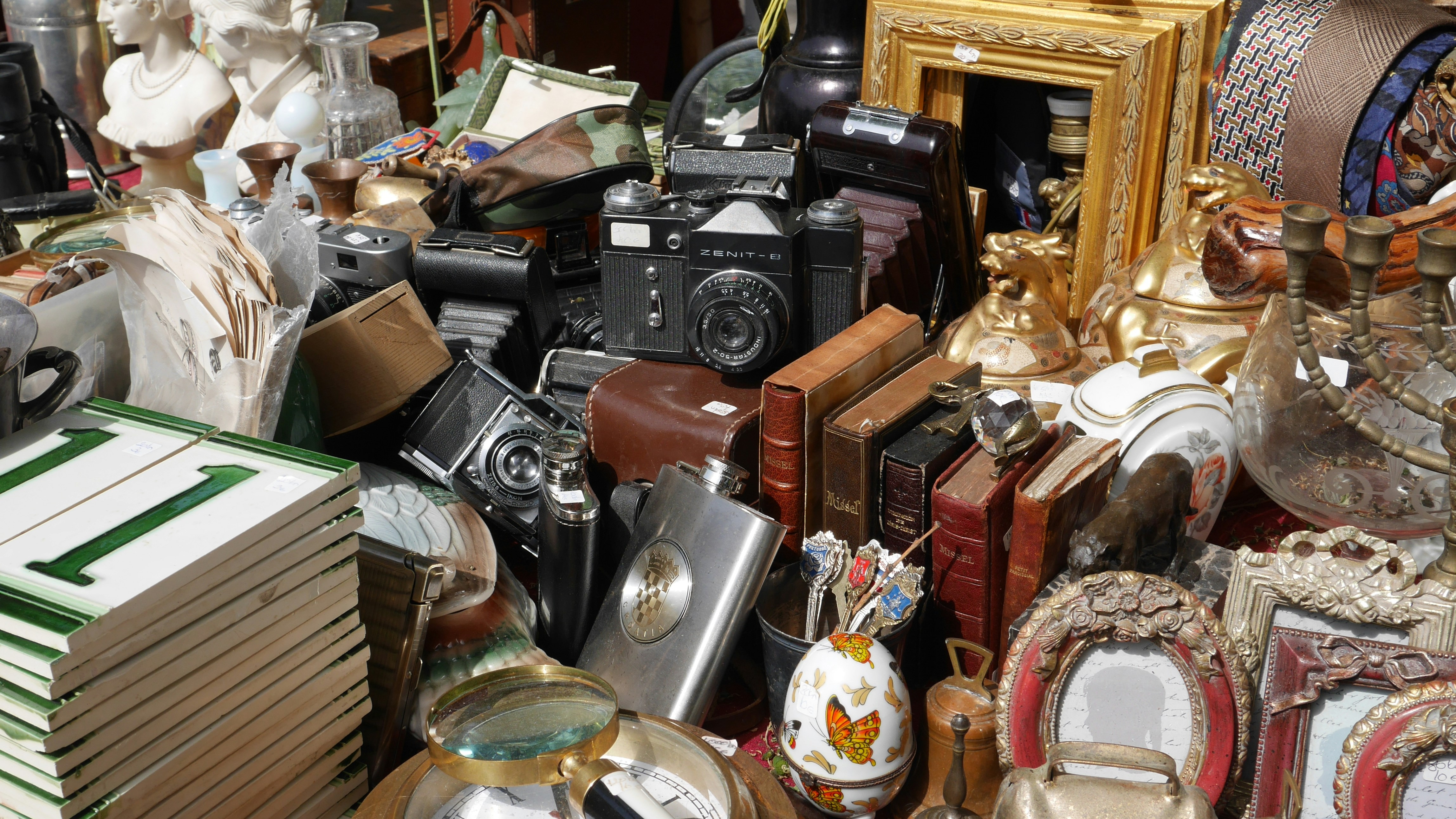Indoor-Flohmarkt // Macht Platz!