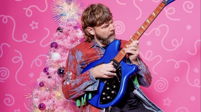 REA GARVEY'S CHRISTMAS CALLING