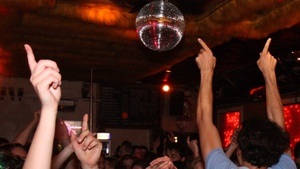 Saloppe Saison ERÖFFNUNG 2026 - Kopfhörerdisko und Saalparty