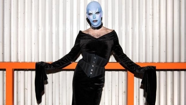 Drag Walking Tour mit Hassandra für Studierende