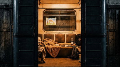 „Zuhause ohne Ort“ – Immersive Fotoausstellung von Svitlana Iziumska