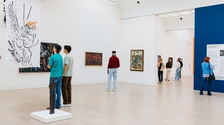 Raus ins Museum! Meisterwerke von Etel Adnan bis Andy Warhol