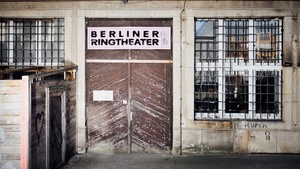 Spielstätten-Tour: Alles neu! Theater der Zukunft