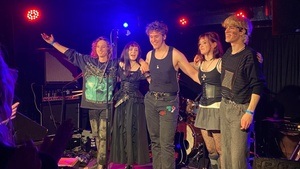 Blackbirds - heavy alternative rock als Support für Retland