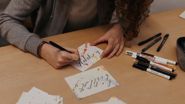 Handlettering – Osterkarten selbst gestalten für Jugendliche | Ab 9 Jahren