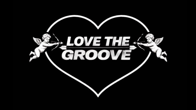 LOVE THE GROOVE
