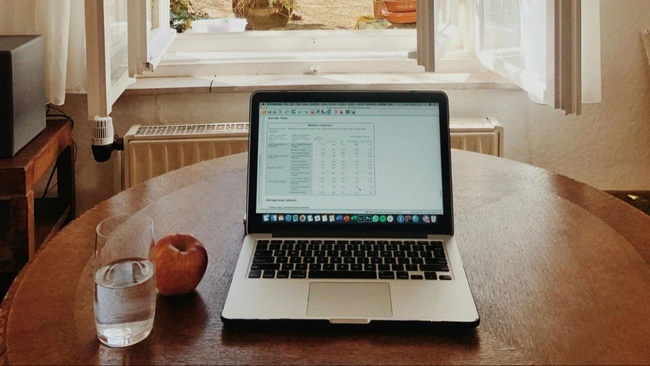 oeconomicum live – Wirtschaft erleben! Müssen wir mehr und länger arbeiten? Wir müssen gesünder arbeiten!