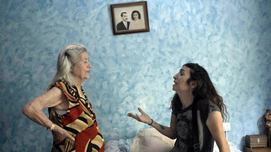 Female Filmmakers Festival Berlin - Feature Film: “Corren las liebres” (“Up & running”) & Short Film: “ALBAŞ”