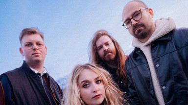DEWY PINES (DE) + WHAT WE HIDE (DE) - Alternative Rock Grunge