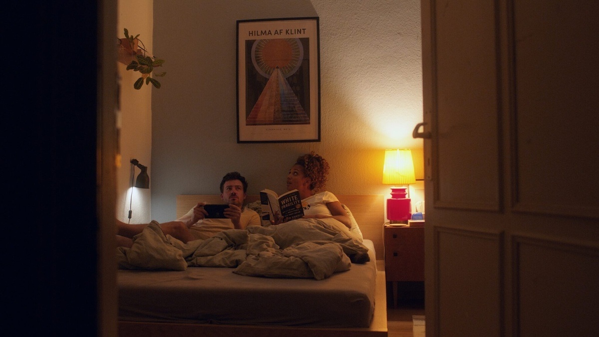 Filmfest Bremen : ZUSAMMEN IST MAN WENIGER GETRENNT (Humor/Satire)