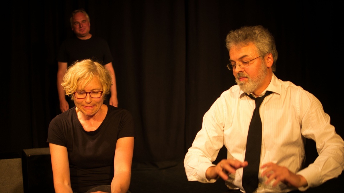 Die Maßschneiderei \u002D Improtheater, das anzieht