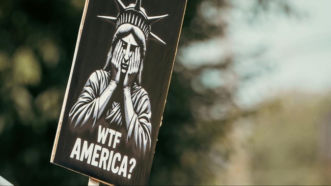 Democracy in Dissent: Pop Culture and Politics in a Polarized U.S.