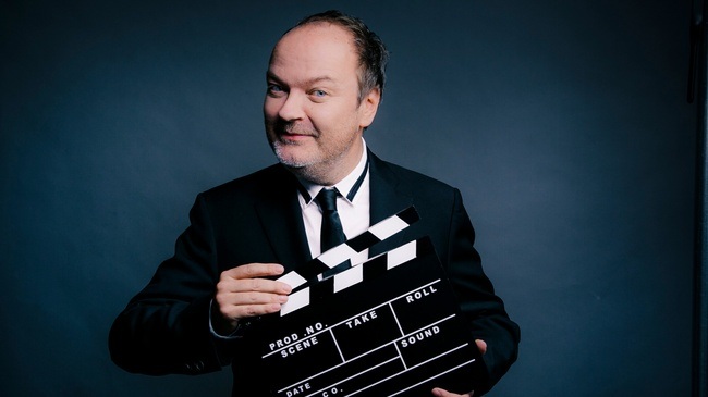 JENS WAWRCZECK liest SPELLBOUND - DAS HAUS VON DR. EDWARDES